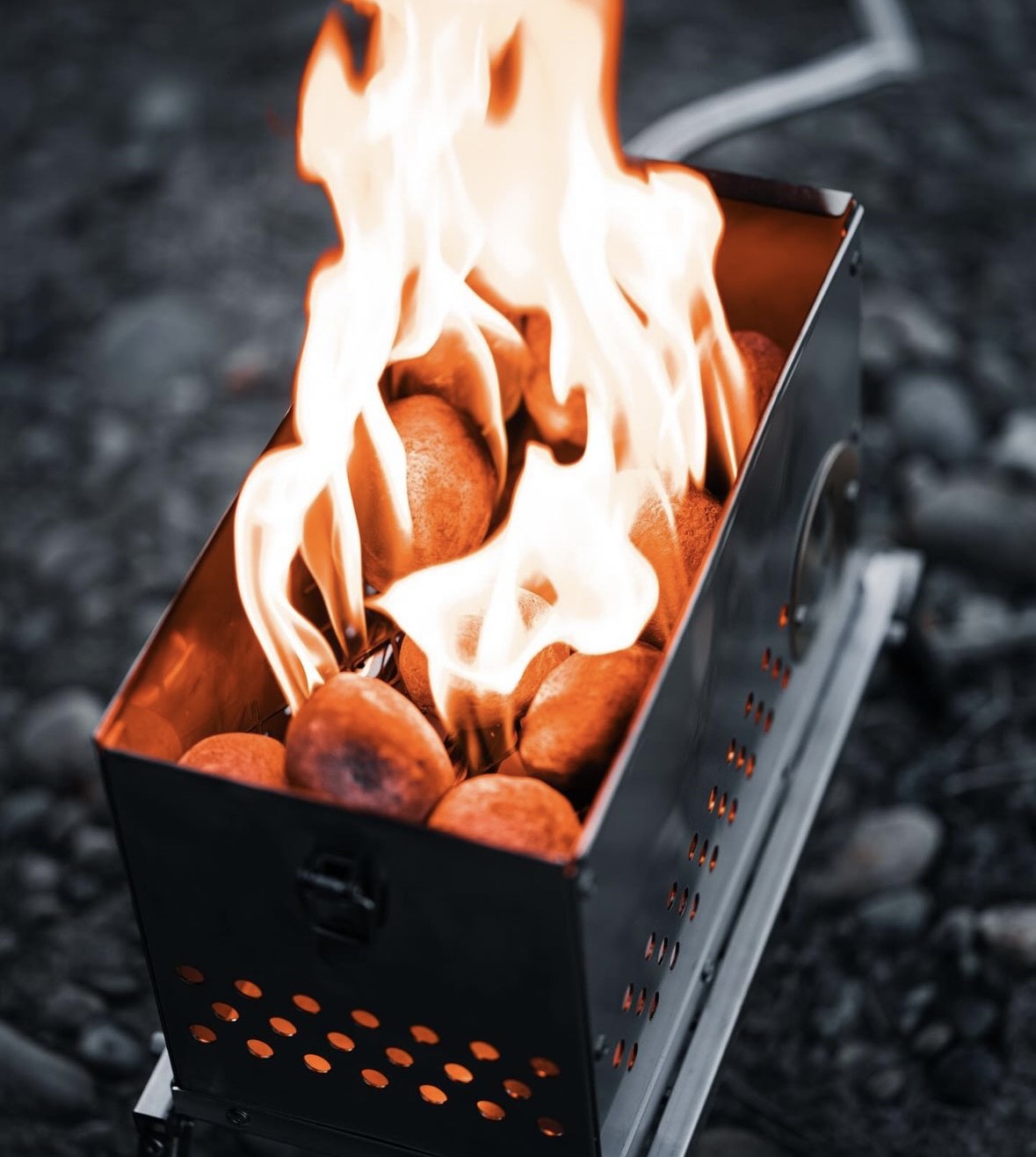 LavaBox Campfire Kitchen – All-in-One Cooking & Fire System