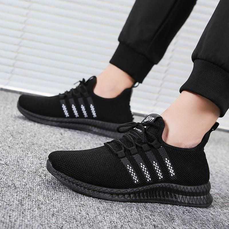 Men’s Lightweight Slip-On Running Shoes – Breathable Summer Athletic Sneakers