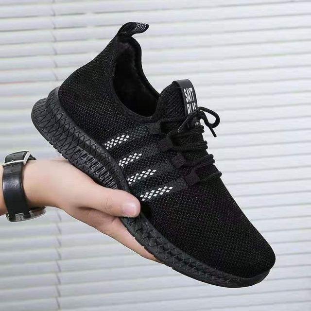 Men’s Lightweight Slip-On Running Shoes – Breathable Summer Athletic Sneakers