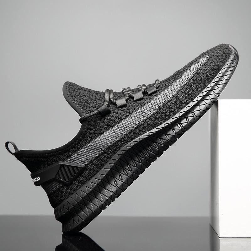Men’s Lightweight Slip-On Running Shoes – Breathable Summer Athletic Sneakers