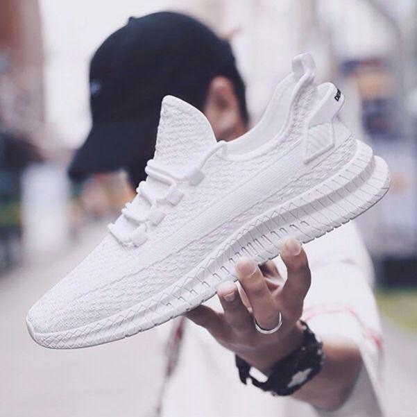 Men’s Lightweight Slip-On Running Shoes – Breathable Summer Athletic Sneakers